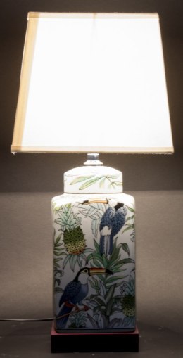 Lampa ceramiczna pękata z tukanami biała BIRDIE 2