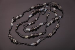 Naszyjnik koraliki CZERŃ I SREBRO Biżuteria indyjska