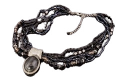 Naszyjnik sznurkowy MEDALION CZERŃ Biżuteria indyjska
