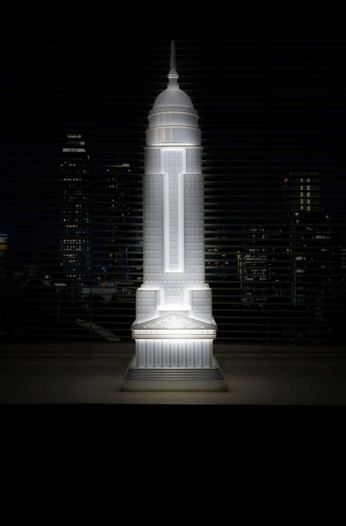 Lampa stojąca wieżowiec Empire srebrny