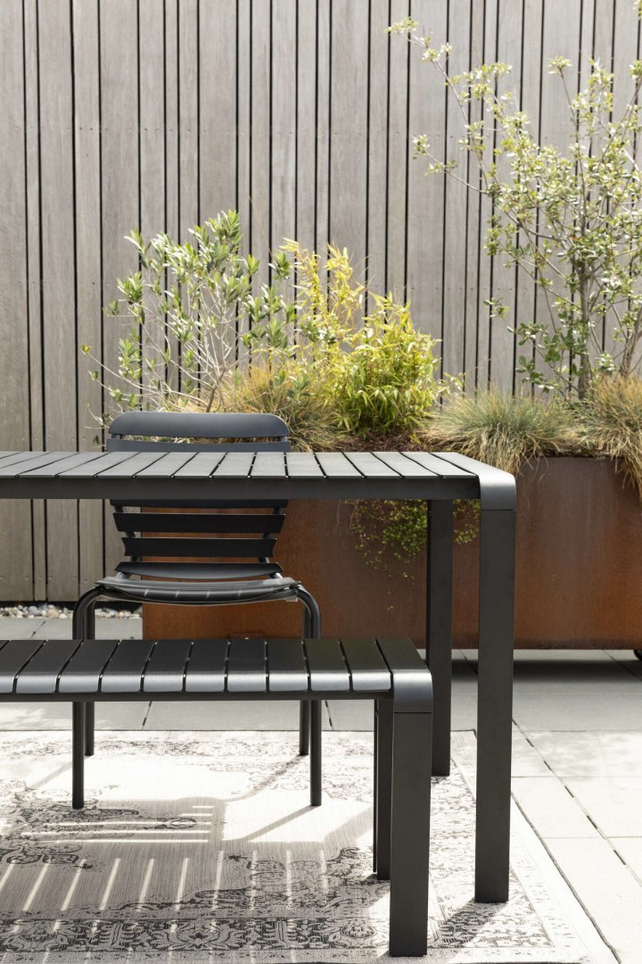 Stół ogrodowy aluminiowy VONDEL 168x87 czarny
