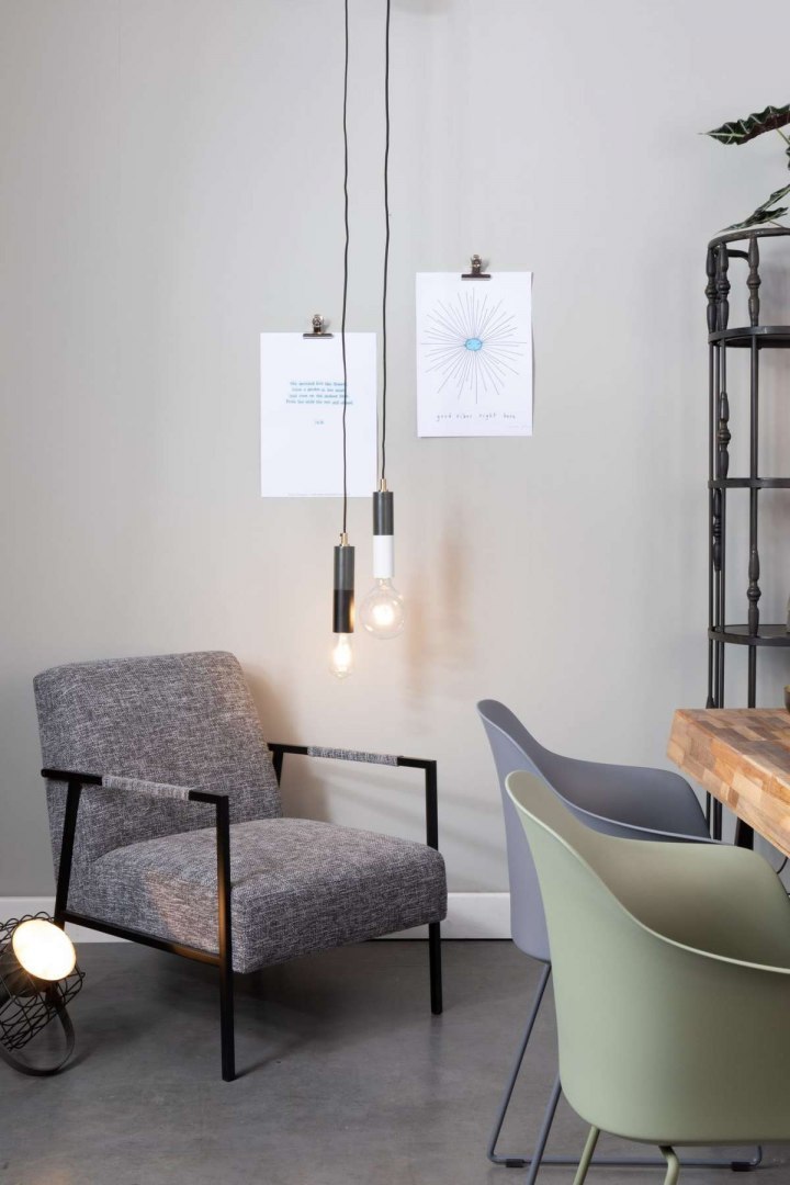 minimalistyczna lampa sufitowa